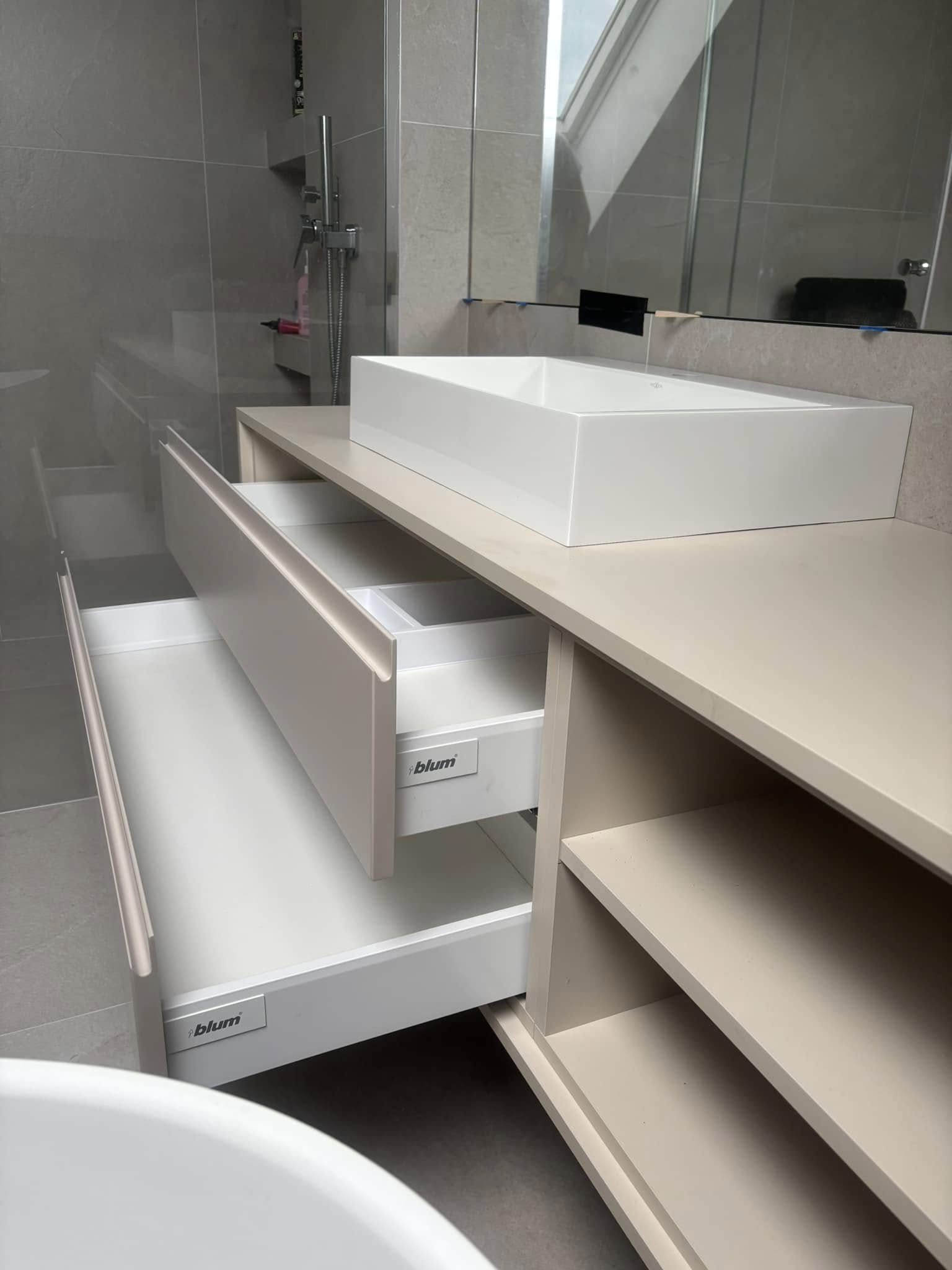 Elegancka łazienka - realizacja Lux-Meble